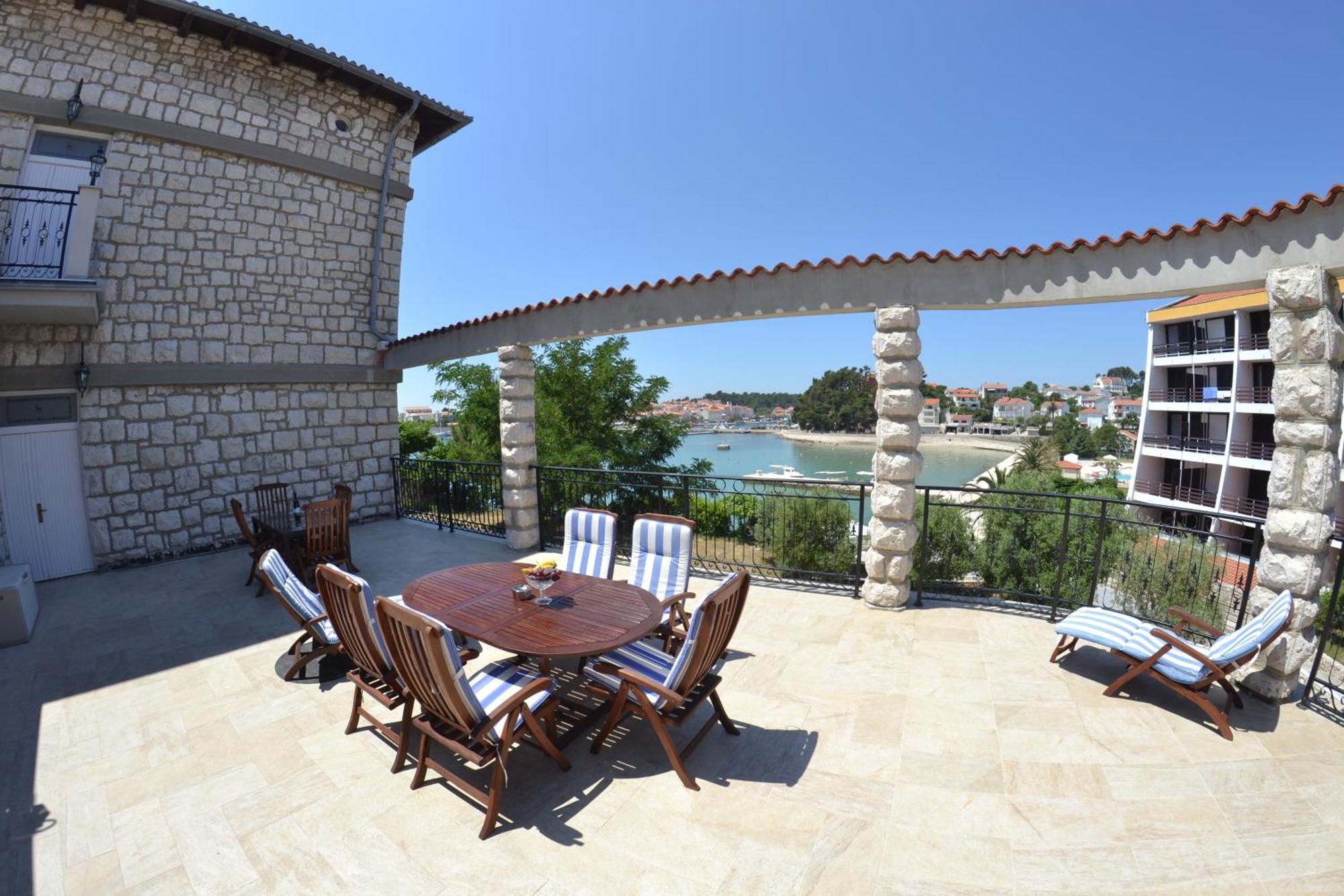 Villas Arbia - Margita Beach Hotel Banjol Buitenkant foto