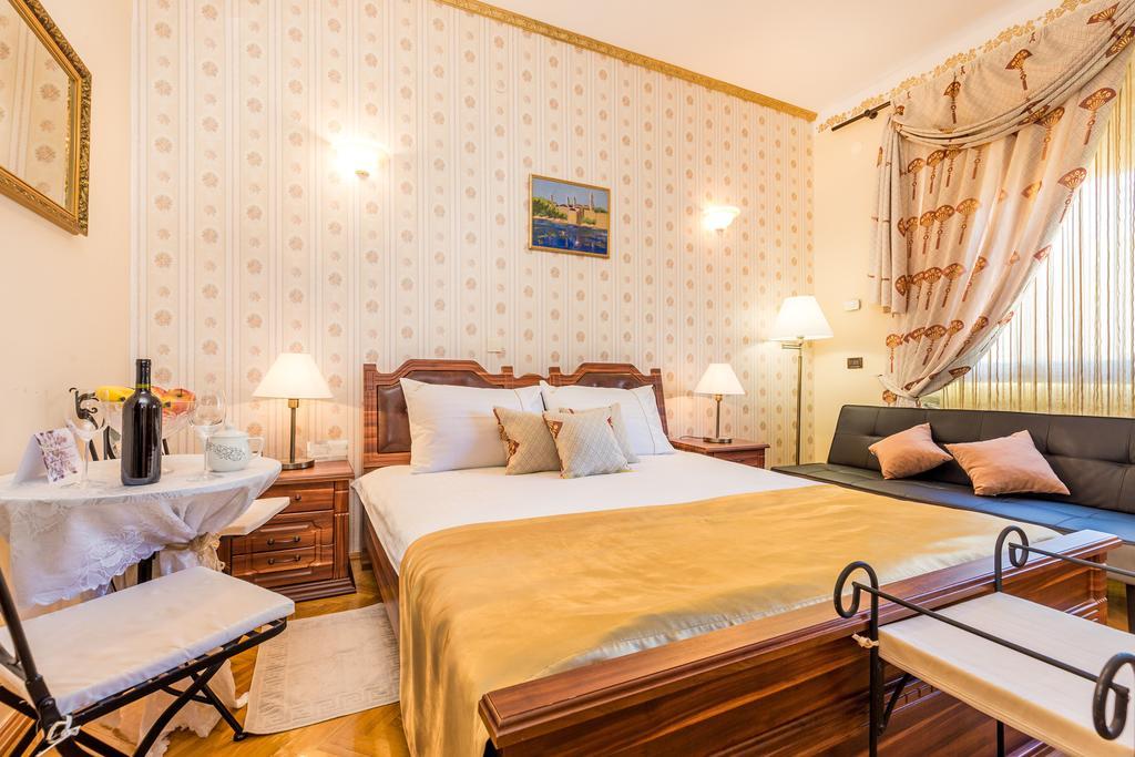 Villas Arbia - Margita Beach Hotel Banjol Buitenkant foto
